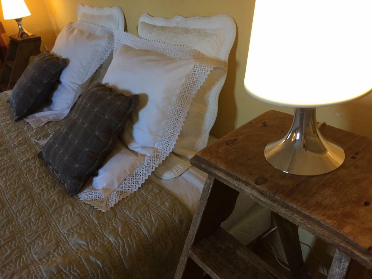 Bed and Breakfast Les Aiguieres En Provence Suze-la-Rousse Zewnętrze zdjęcie